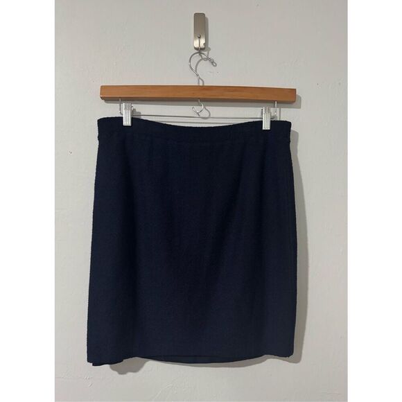 St. John Dresses & Skirts - St. John knit skirt blue mini elastic waist 10